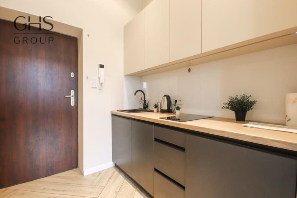 Piekny Apartament W Zabytkowej Kamienicy คราคูฟ ภายนอก รูปภาพ